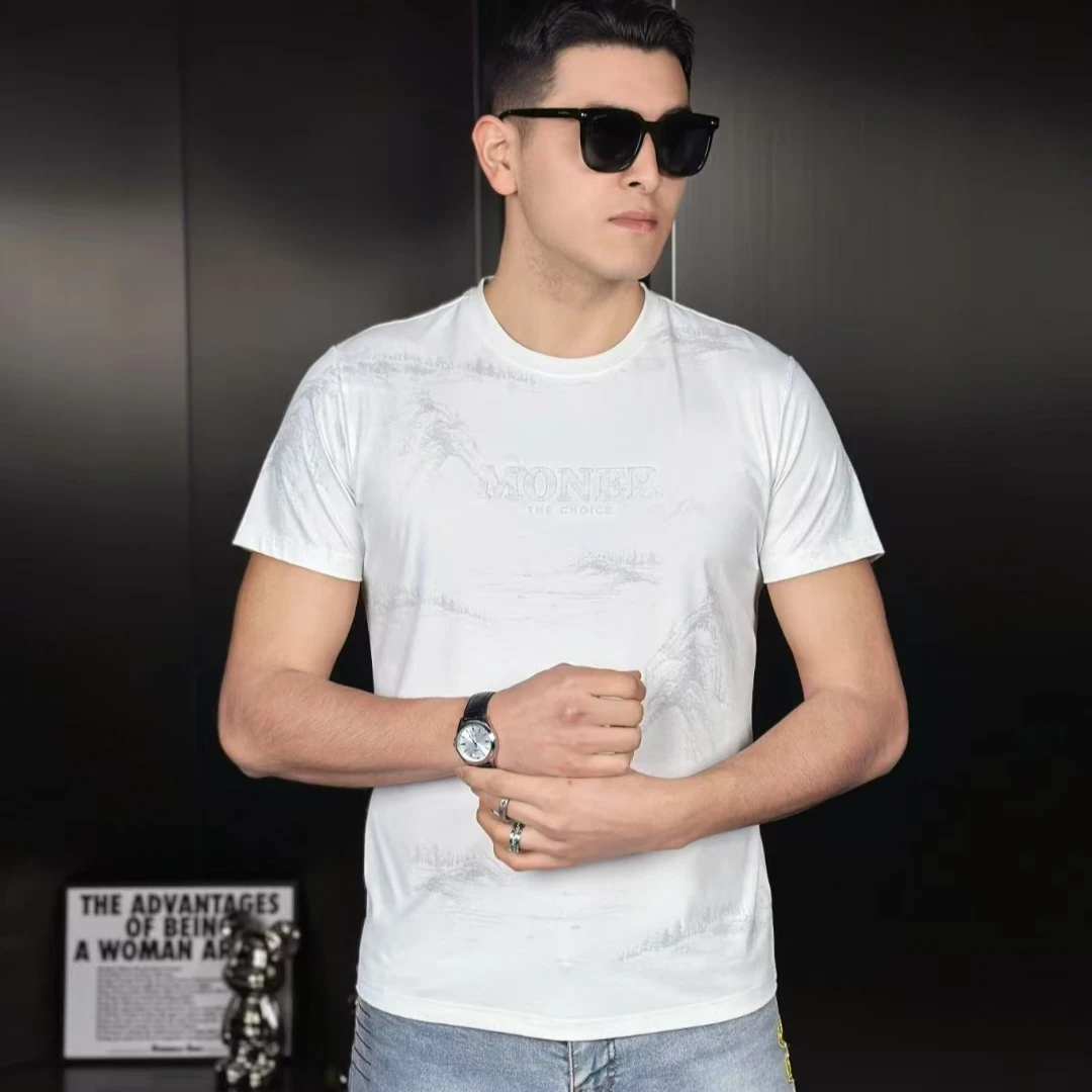 休闲印花薄款亲肤透气圆领T恤衫