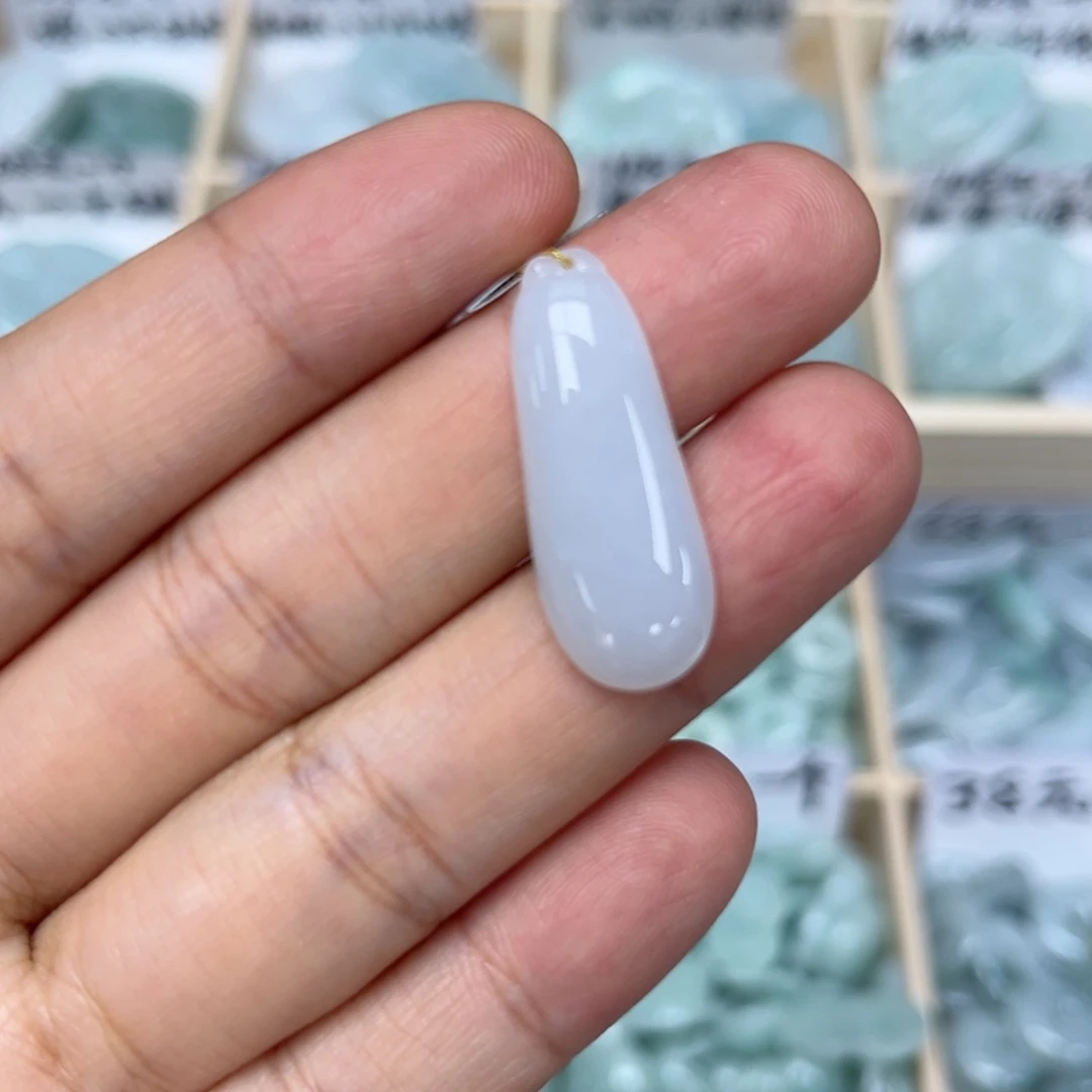 颈饰未镶嵌翡翠福瓜