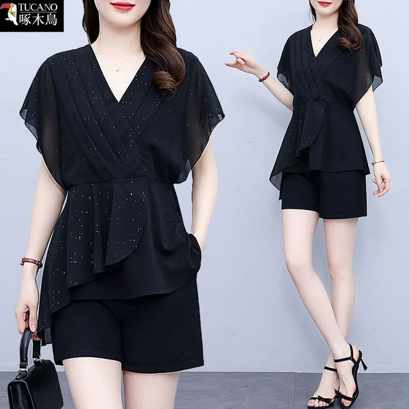 啄木鸟夏季纯色V领上衣短裤套装2025年新款中老年女装韩版两件套