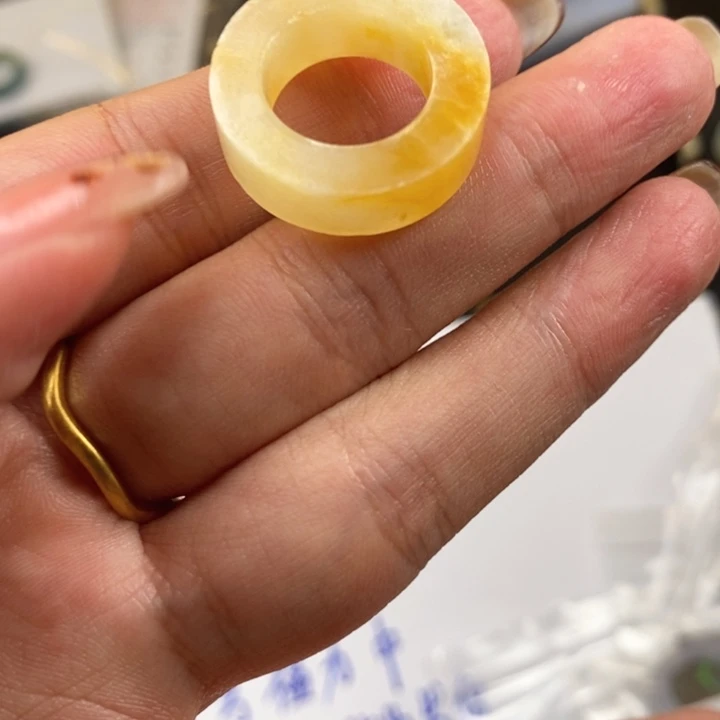 只****翡翠未镶嵌戒指01