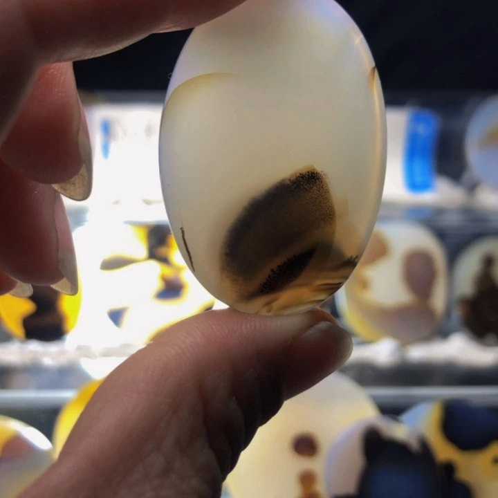 合金玛瑙/玉髓珠宝奇石87