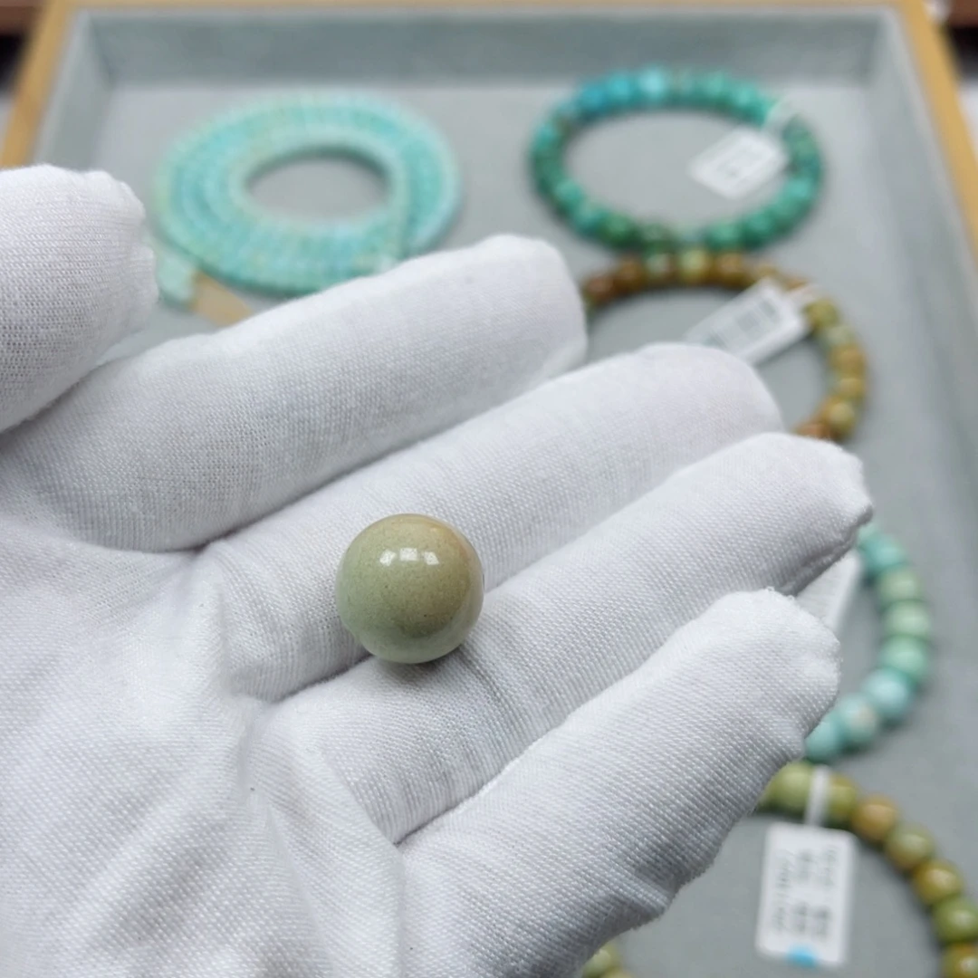 绿松石未镶嵌挂件