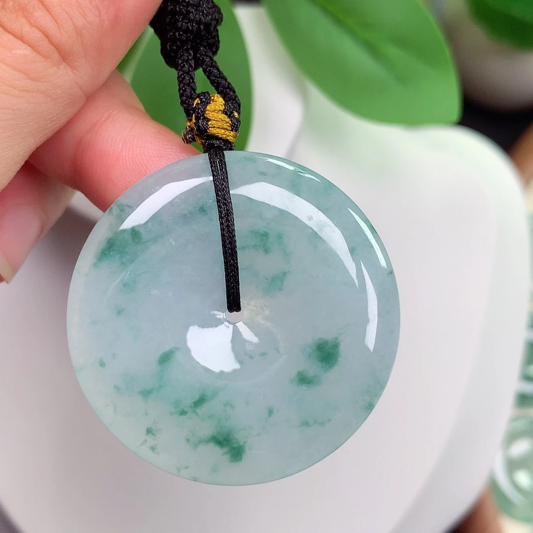 颈饰未镶嵌翡翠平安扣 38x5.8mm