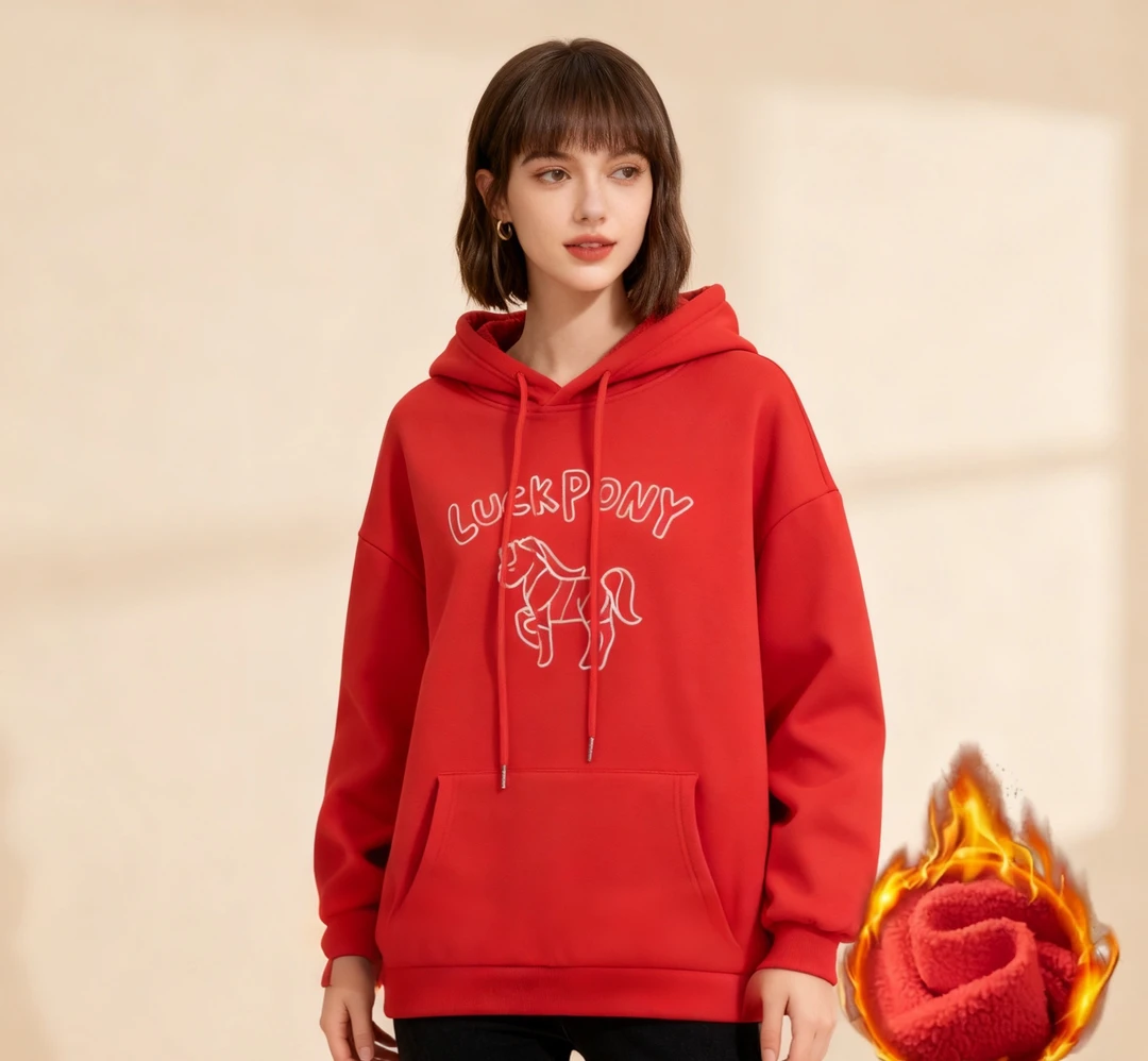 红色马年卡通印花连帽加绒卫衣女春秋时尚百搭拜年服发财有钱