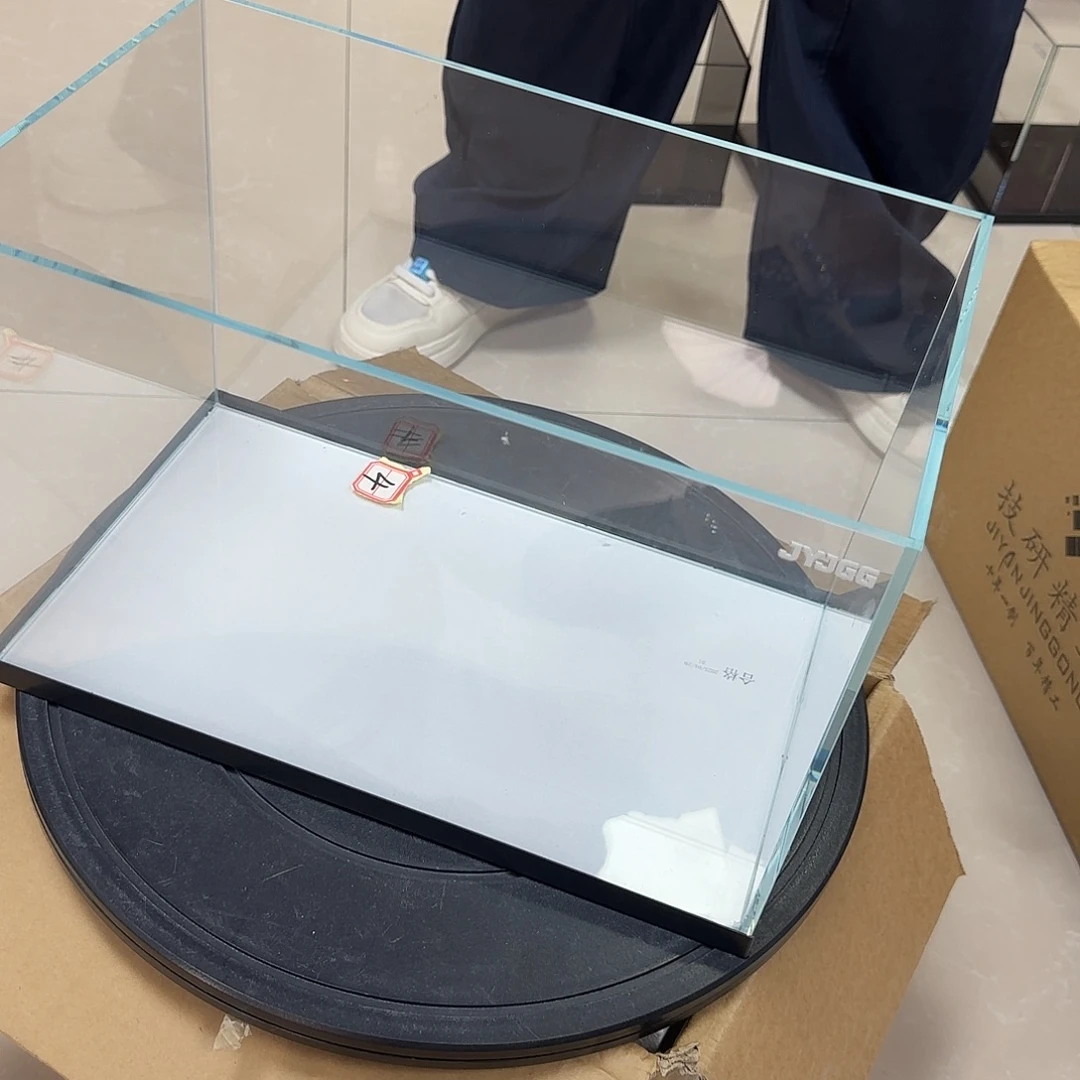 玻璃35.21.23黑底坐白垫编号4