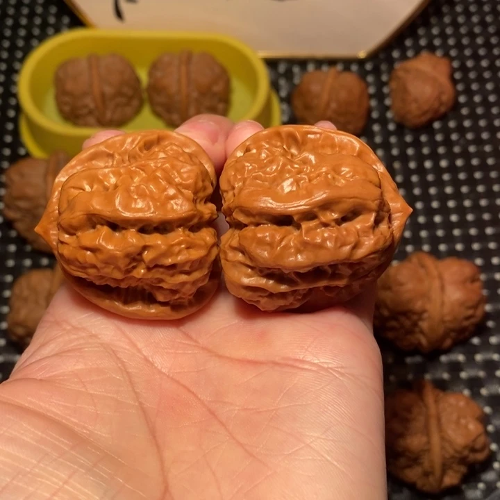 文玩核桃把件四深开八腿蛙王