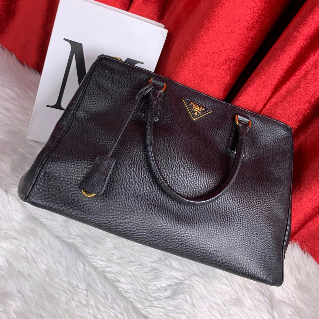 95新 Prada/普拉达 黑金杀手包/WJ09129558/9558