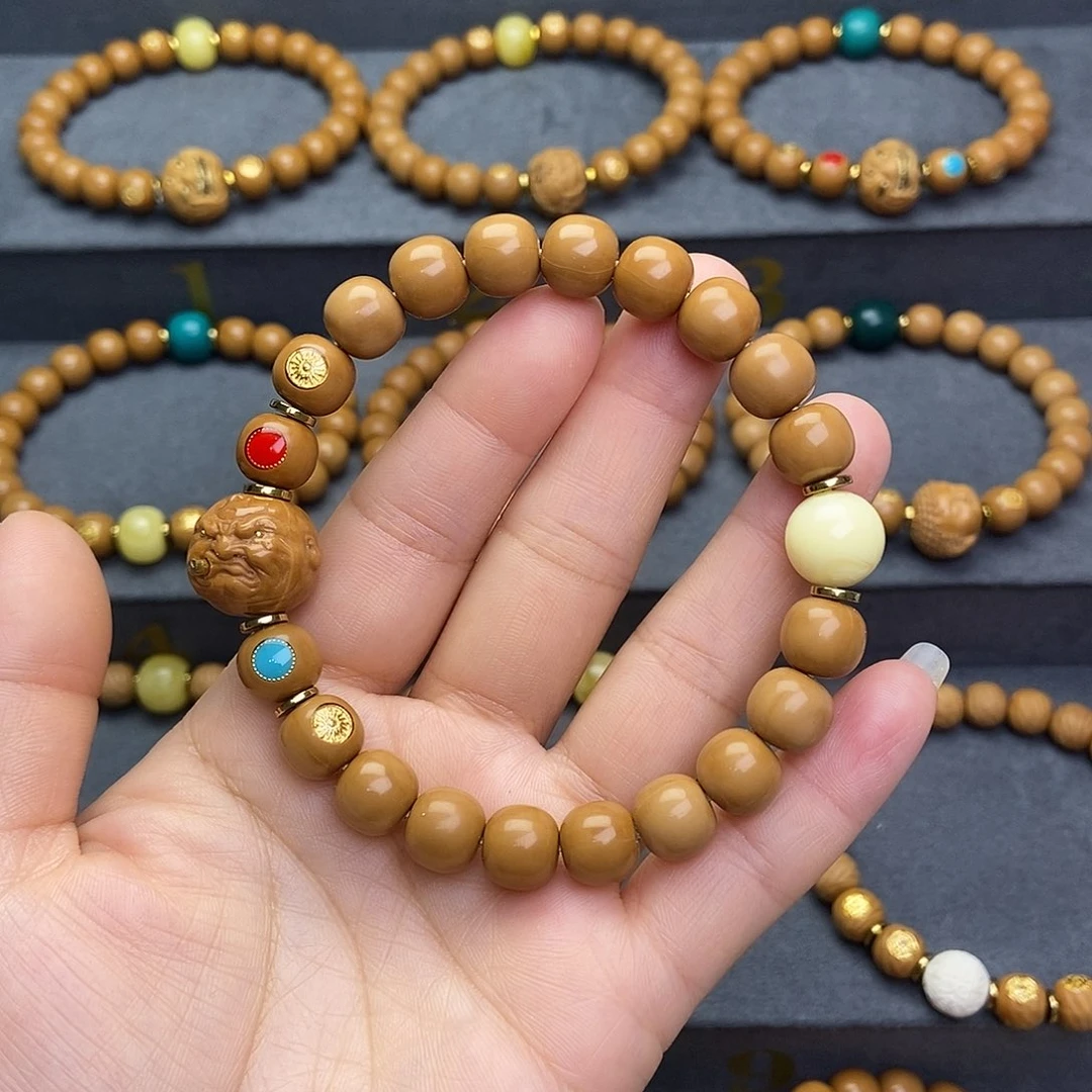 猴头核桃手串猴头核桃手串四标配饰个别油点介意勿拍