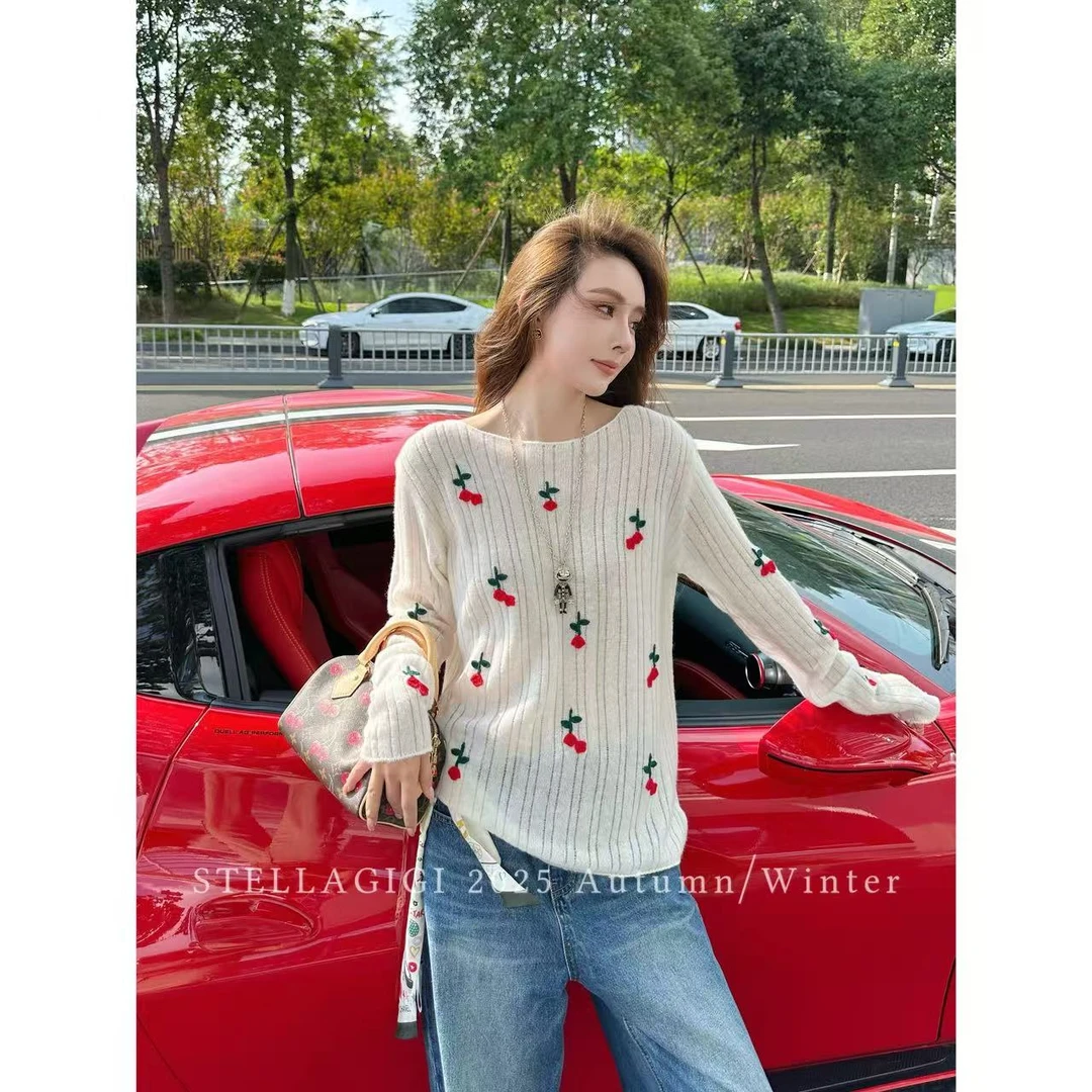 SG / 杨依姗 AW绝美氛围感 手工镂空钩花棉羊毛针织衫T-20252091