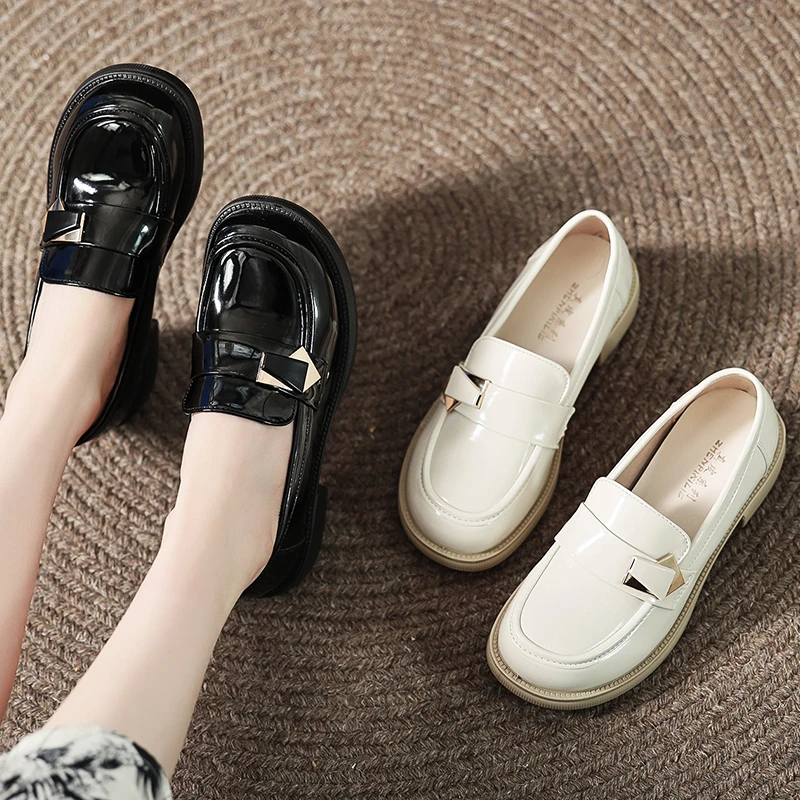 小皮鞋女2025新款春秋季英伦风百搭复古圆头一脚蹬厚底休闲乐福鞋