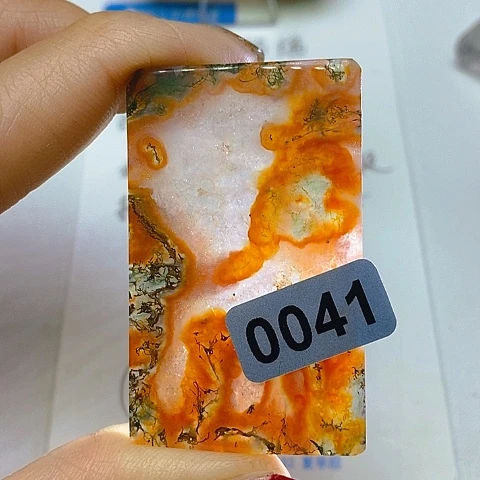 未镶嵌颈饰玛瑙/玉髓森**猪