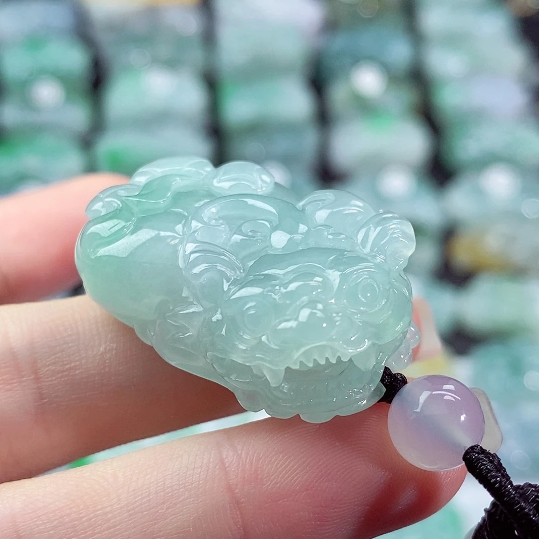 颈饰未镶嵌翡翠天然