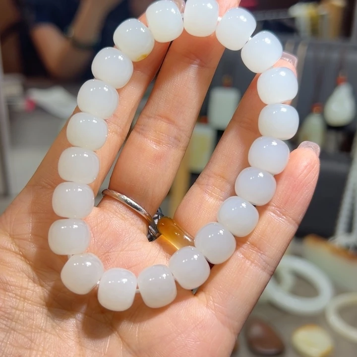 和田玉未镶嵌颈饰歡*家