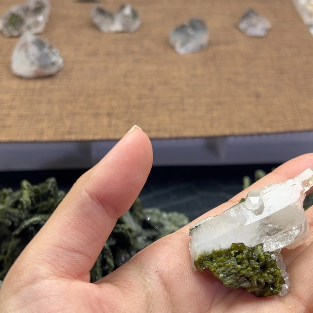 丘***玖未镶嵌水晶珠宝半成品334