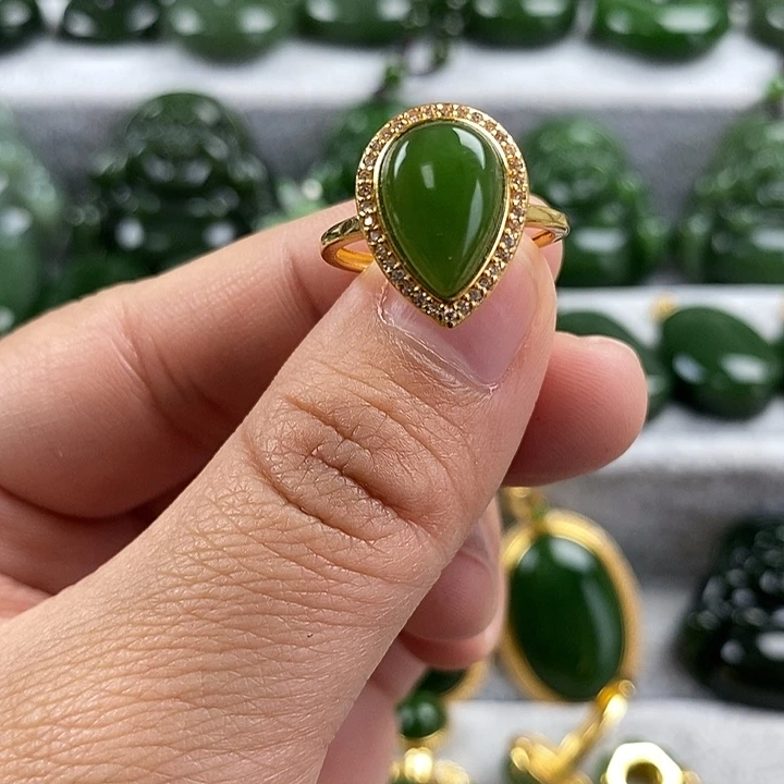 和田玉（碧玉）未镶嵌颈饰