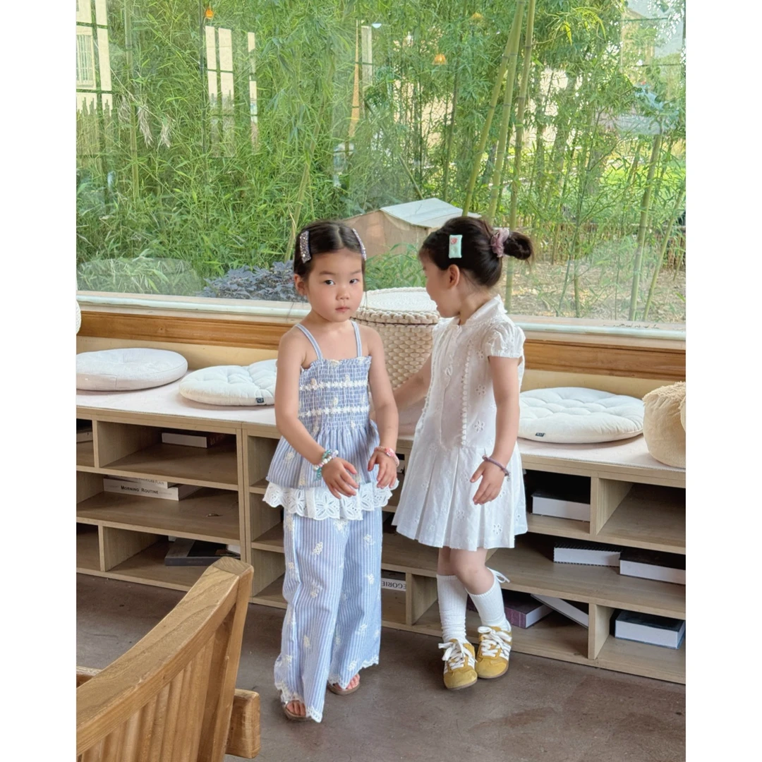 KidsOnTheMoon 夏日预演 吊带条纹背心 花朵裤子套装