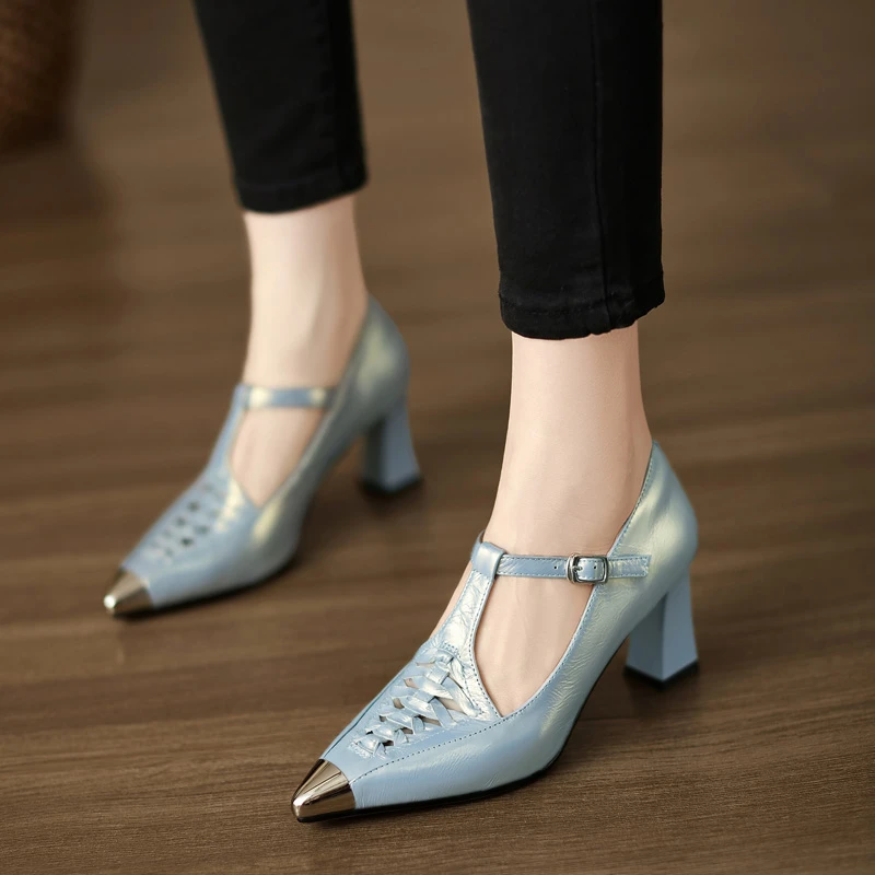 修悦女鞋~7cm法式高跟鞋蓝色编织镂空尖头单鞋金属头玛丽珍鞋粗跟
