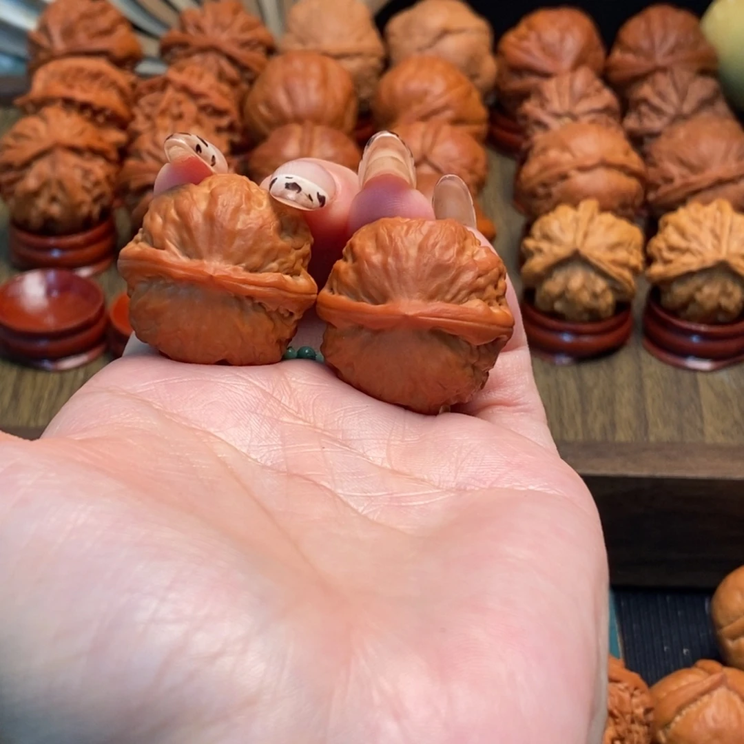 廊***葬把件文玩核桃玉石方樽