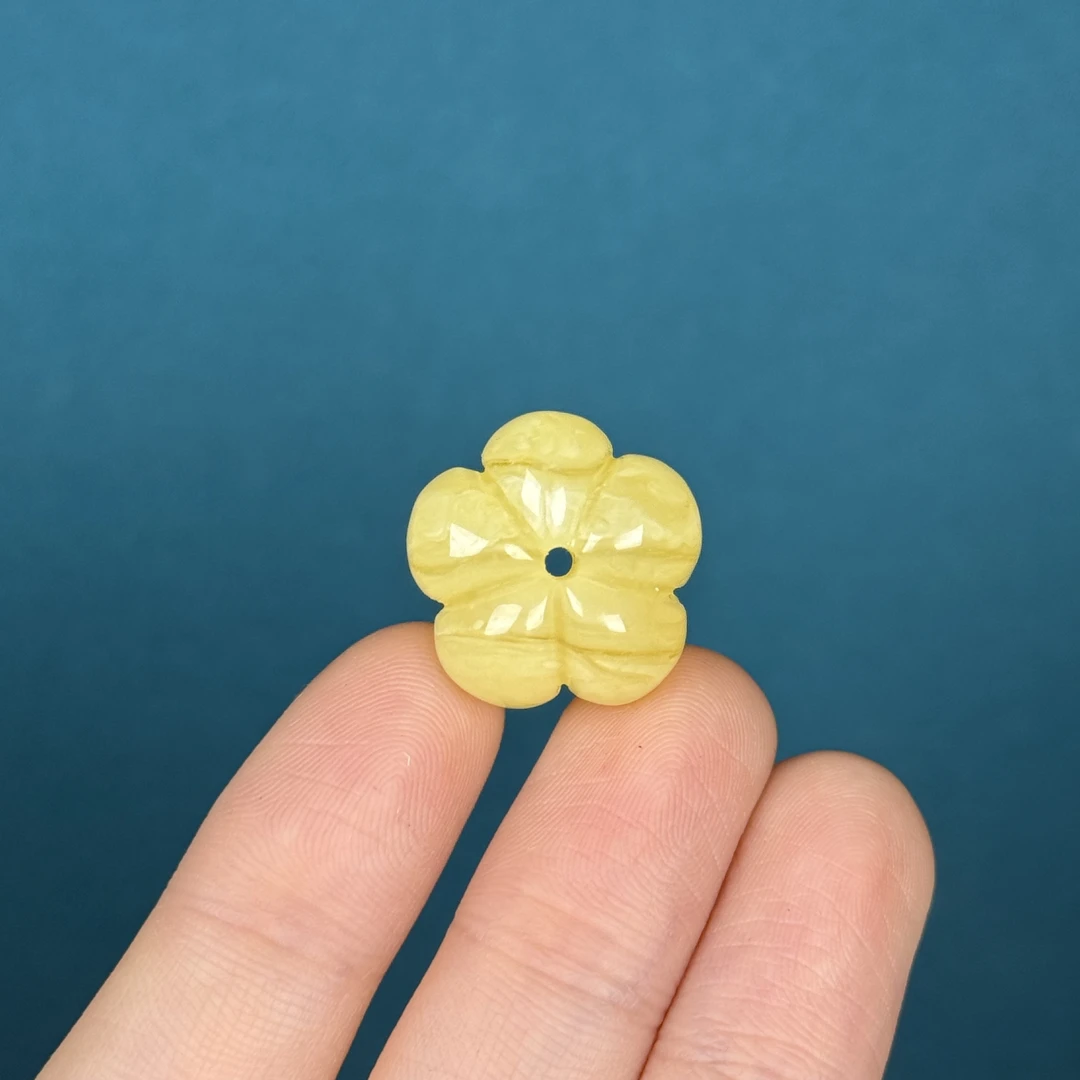 D7549天然原矿蜜蜡【瑕疵特价】五瓣花 20*13mm支持复检假一罚十