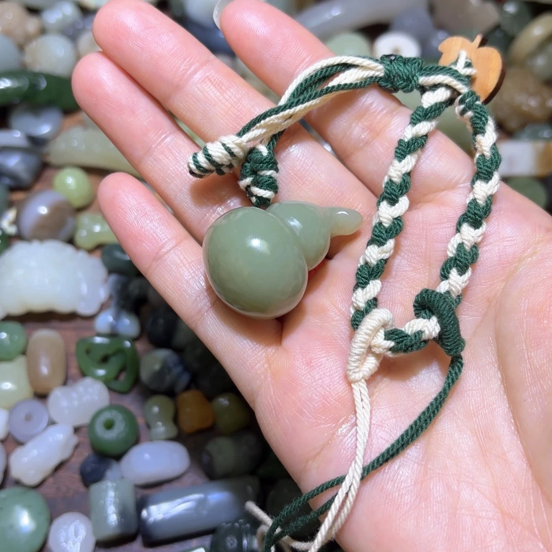 和田玉未镶嵌珠宝半成品