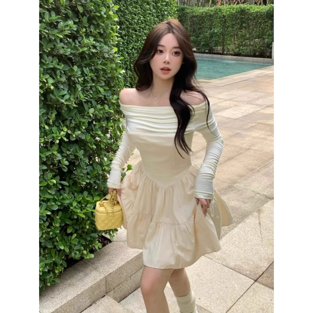 纯欲辣妹一字肩长袖连衣裙女春季高级感气质蓬蓬裙收腰小个子短裙