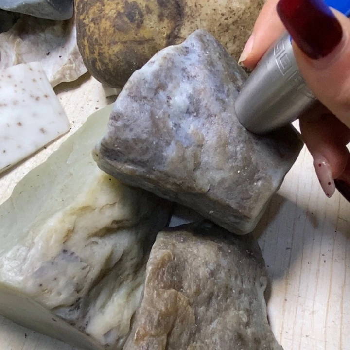 透闪石质玉珠宝半成品未镶嵌