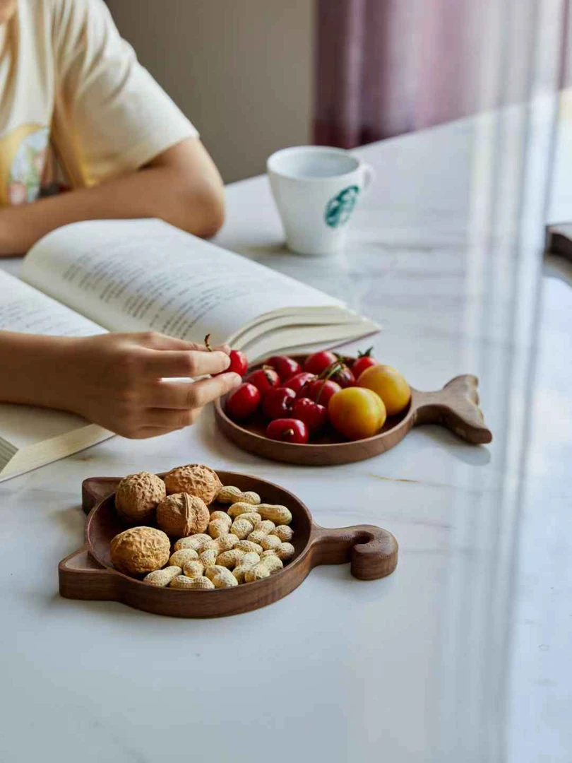 北美黑胡桃整木原木简约可爱鲸鱼盘猫盘八瓣梅花盘坚果盘