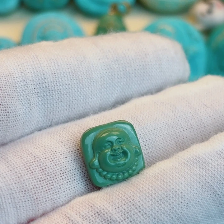 未镶嵌绿松石珠宝奇石