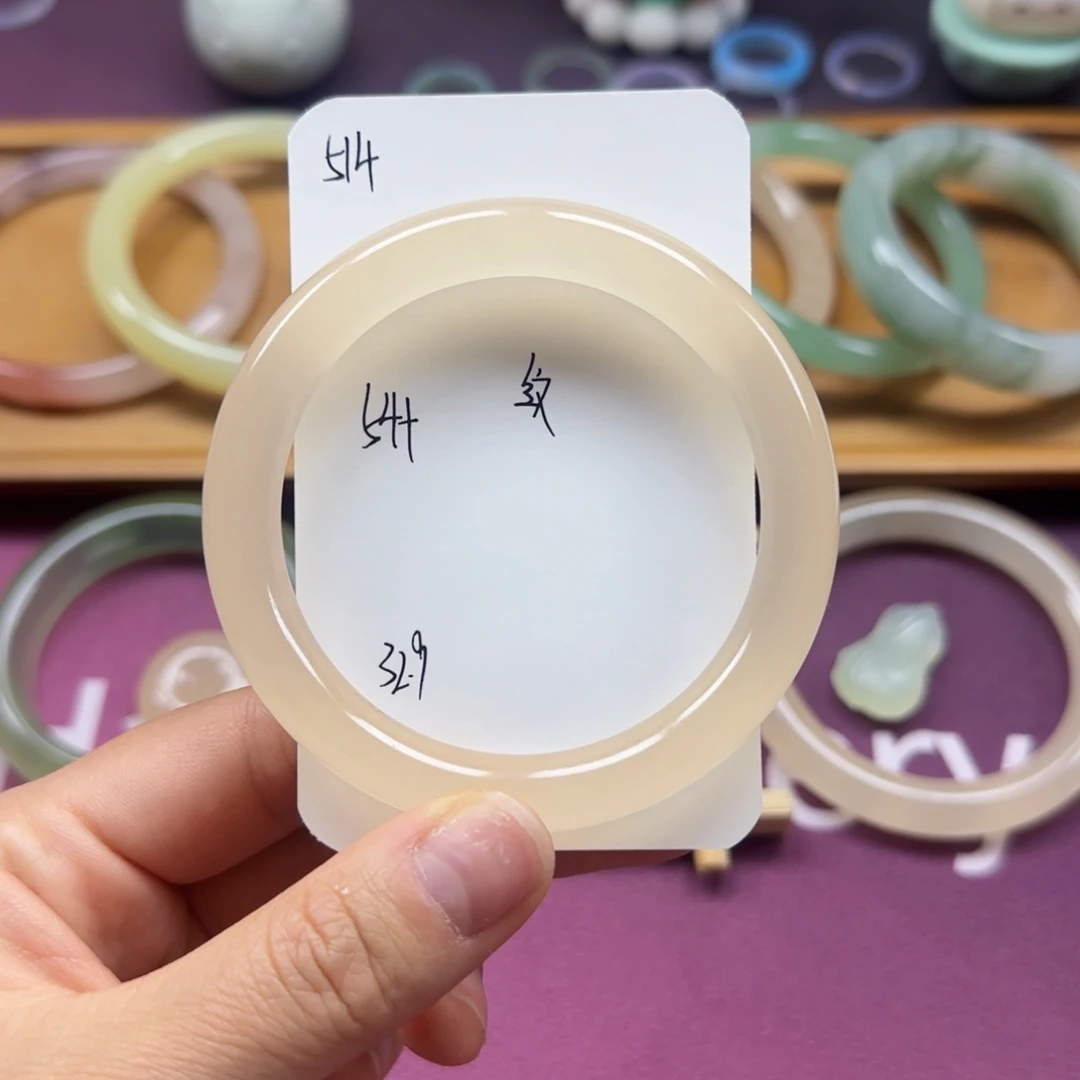 石英质玉手镯未镶嵌514