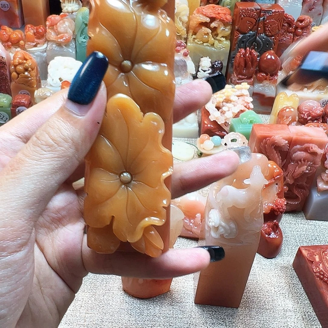 蔚***作寿山石印石寿山石雕刻