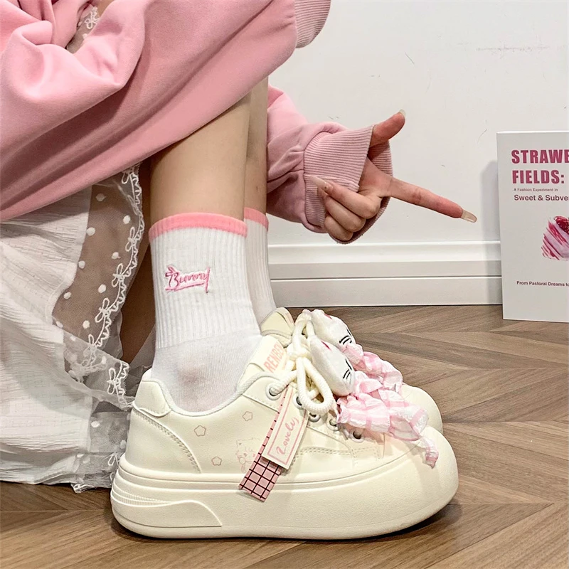 人本小众原创丑萌猫咪小白鞋女2026春季新款厚底板鞋百搭休闲鞋子