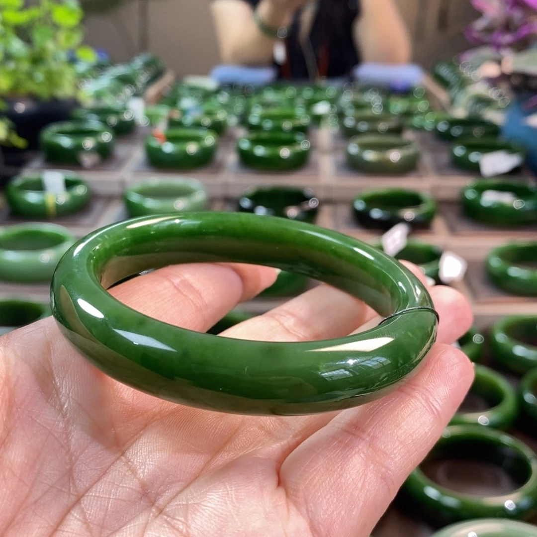 和田玉（碧玉）手镯未镶嵌