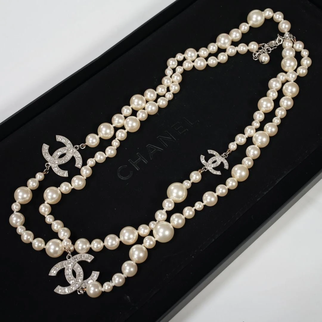 95新 Chanel/香奈儿 Chanel闪钻logo大小珍珠长项链