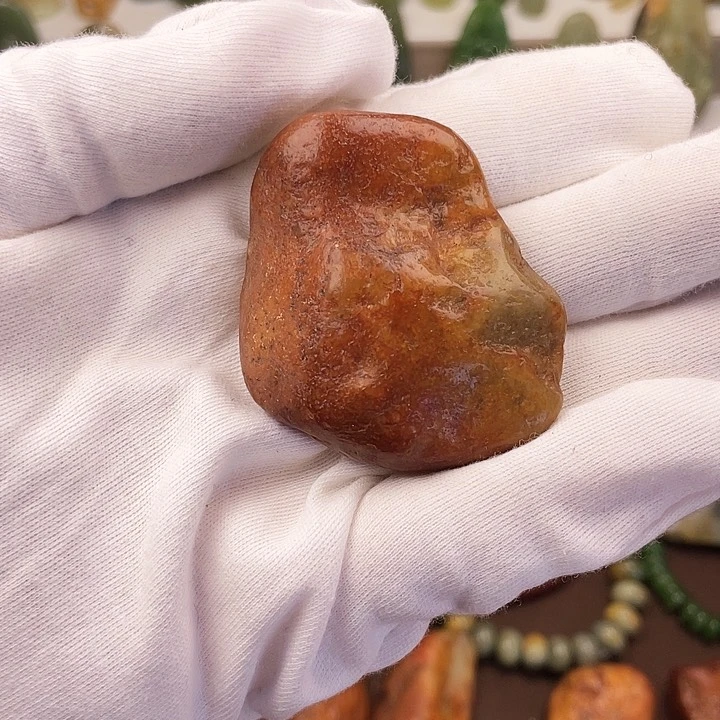 岫岩河磨玉（透闪石质玉）颈饰未镶嵌