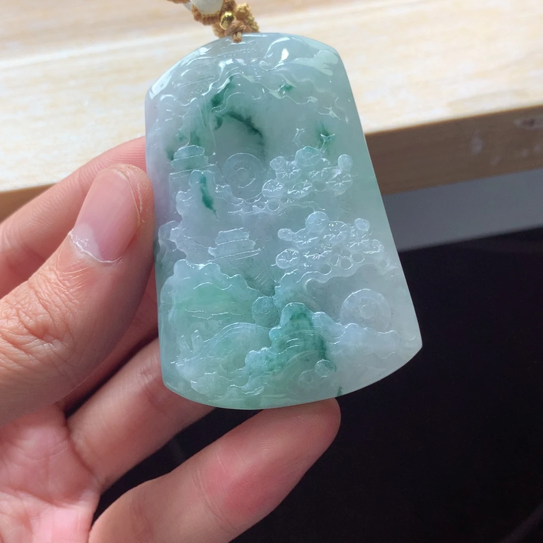 翡翠颈饰未镶嵌吊坠