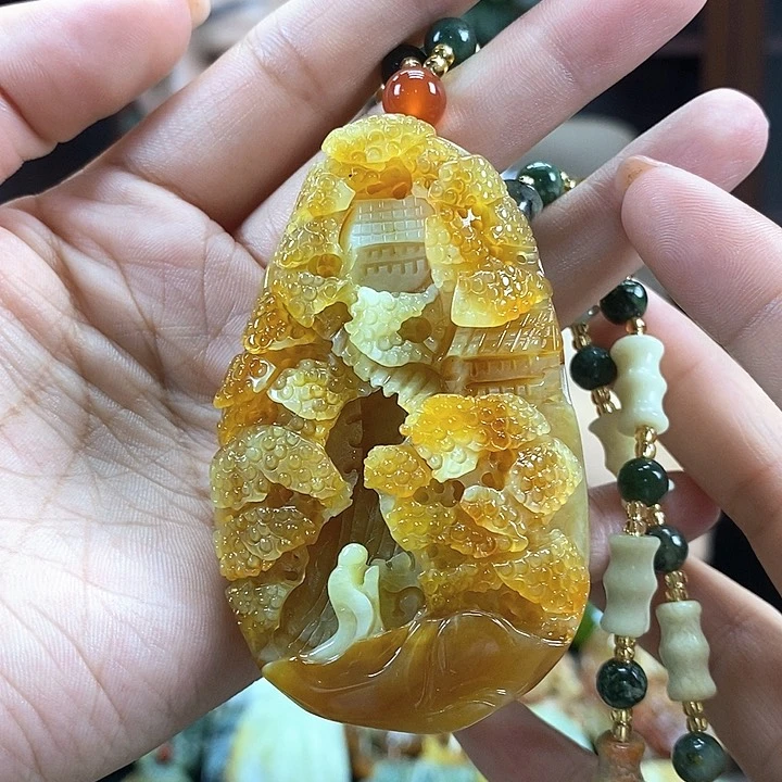 蛇纹石玉未镶嵌颈饰