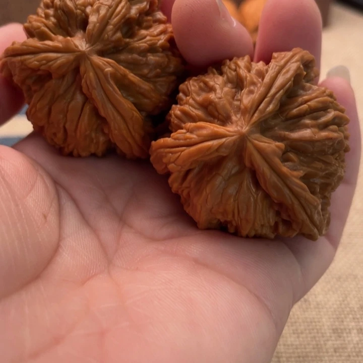 辞***。银S925白狮子核桃