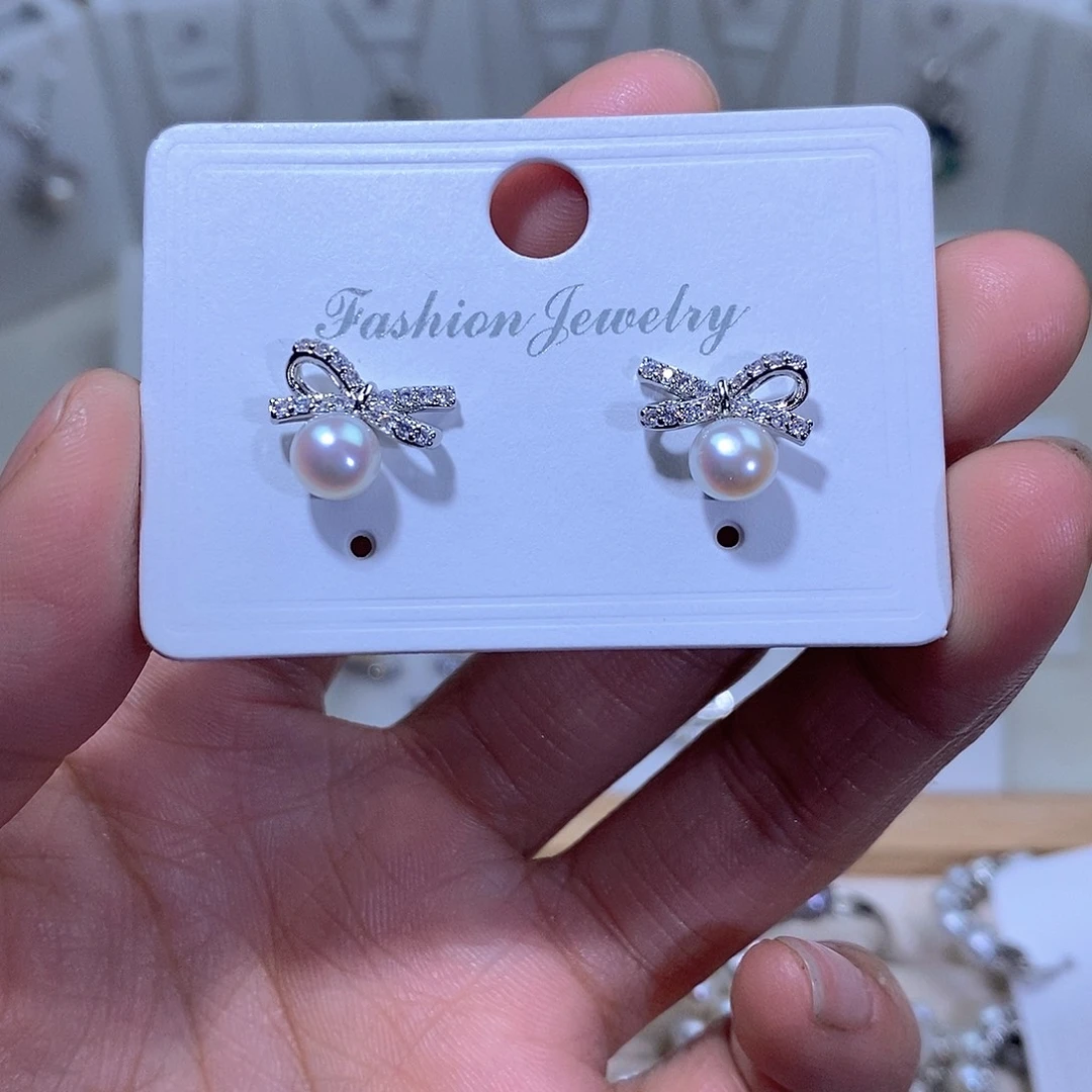 淡水珍珠未镶嵌耳饰