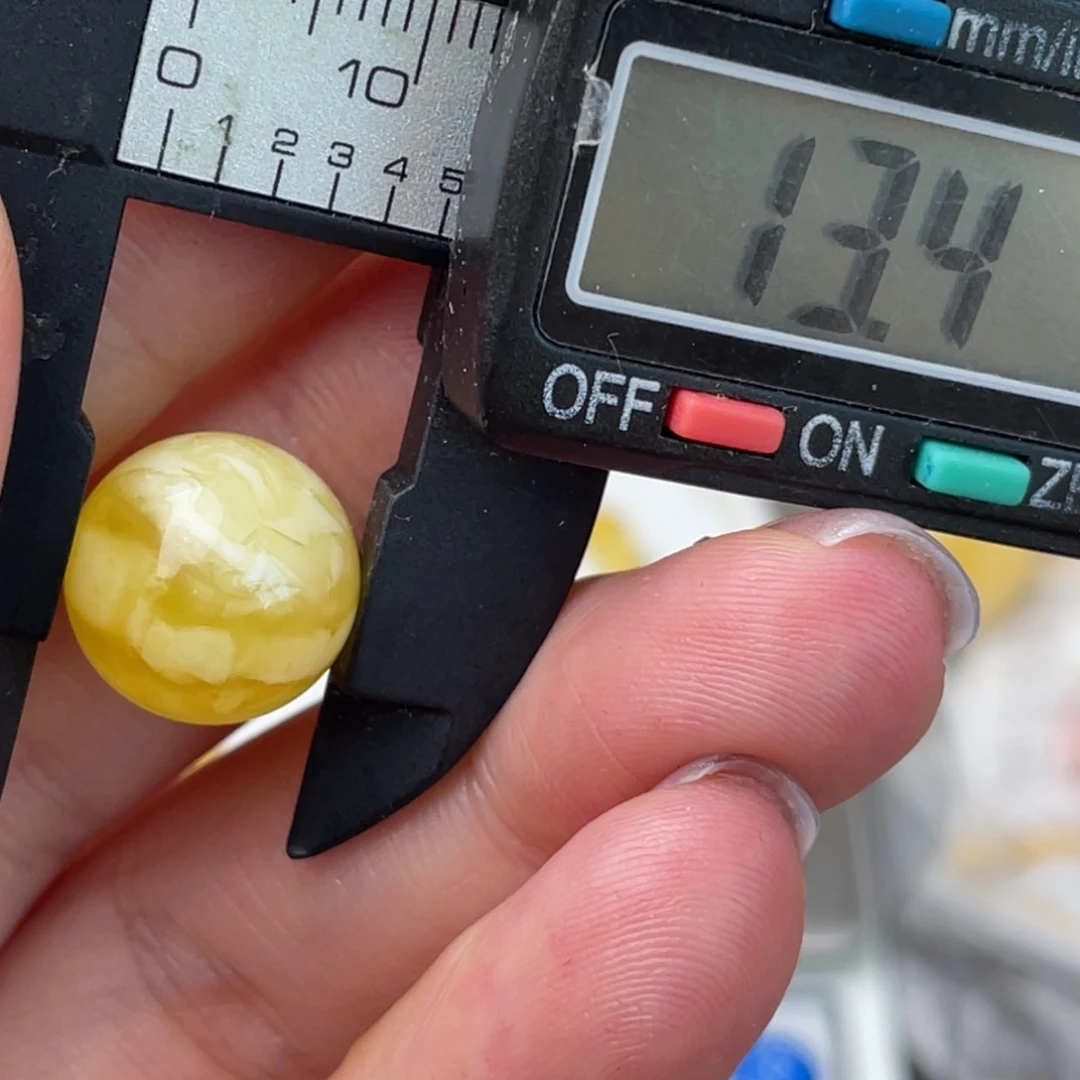 未镶嵌琥珀裸石蜜蜡207