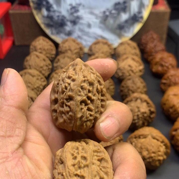 吊坠文玩核桃不****?