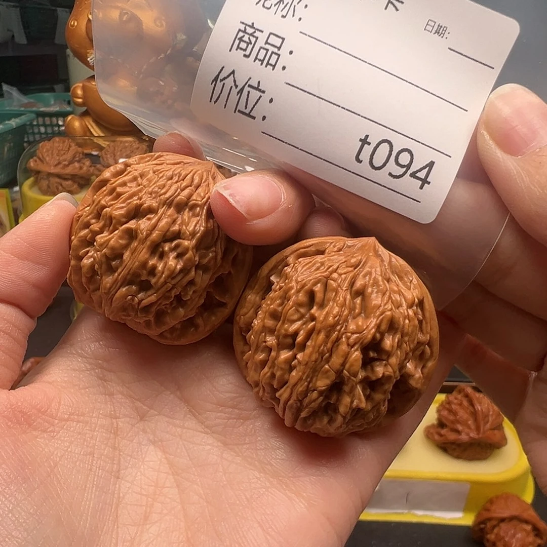 *****文玩核桃手把件虎头