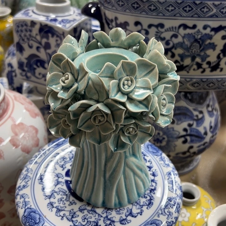 瓷片微瑕。。。。。。。。。。。。。。