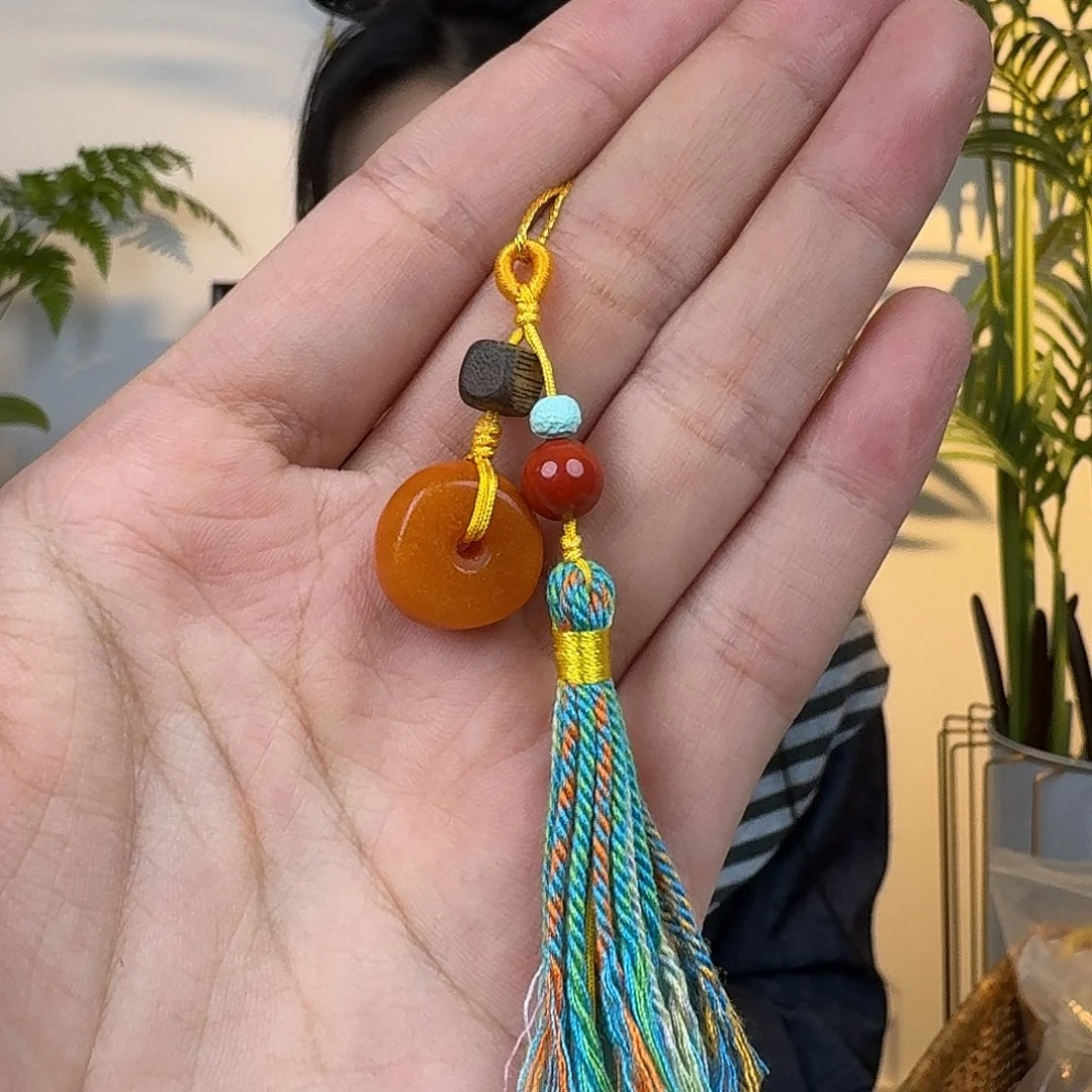 蜜蜡未镶嵌珠宝奇石