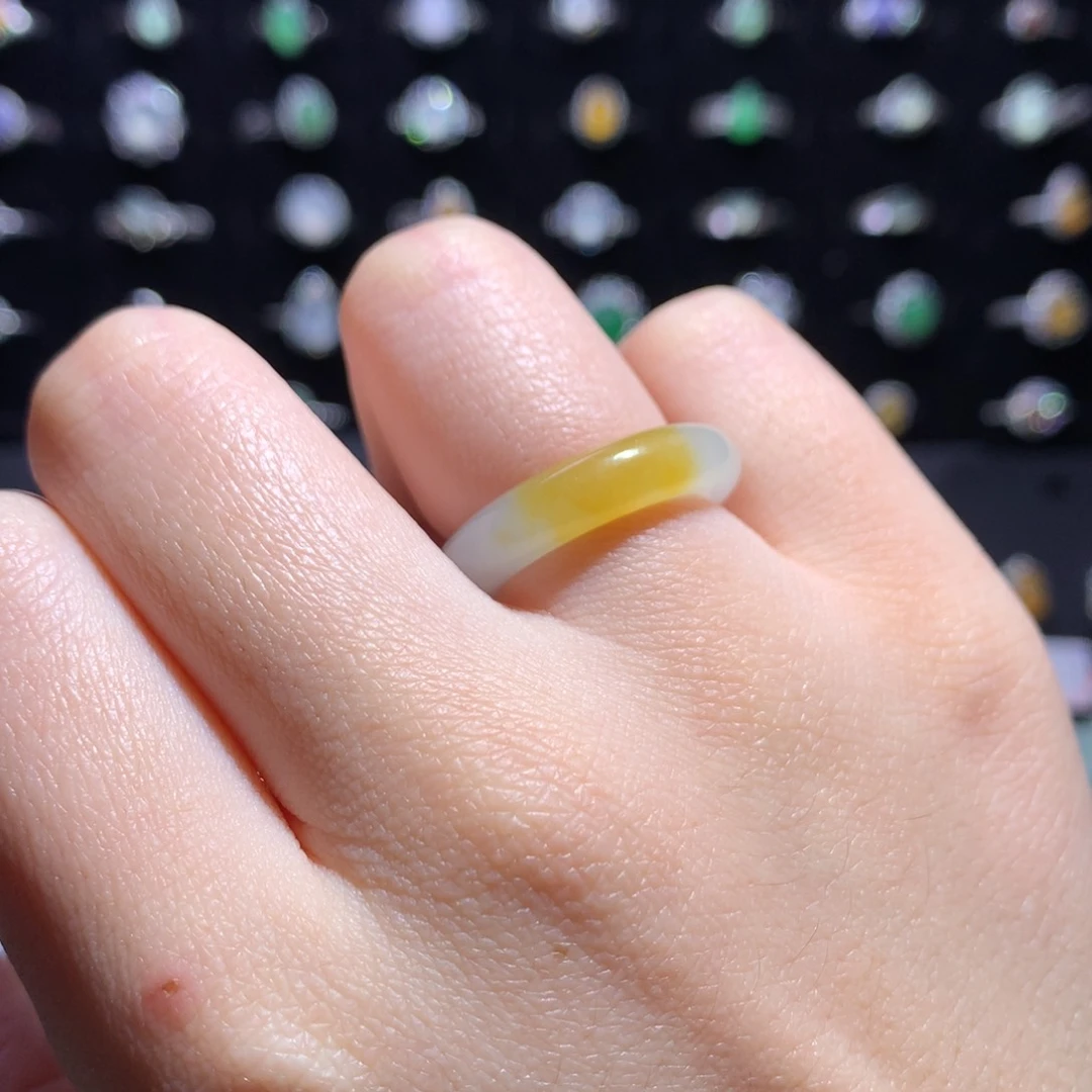 翡翠戒指未镶嵌天然翡翠