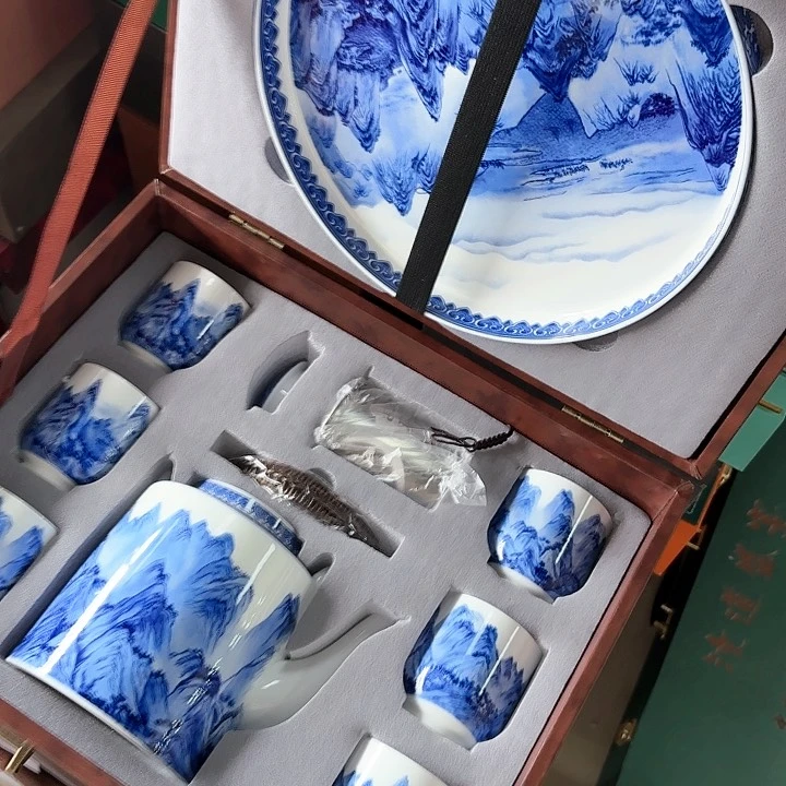 孤品茶具套装等。