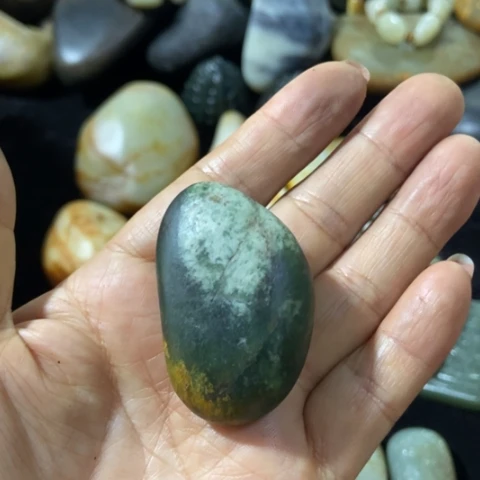 和田玉（糖玉）未镶嵌车挂