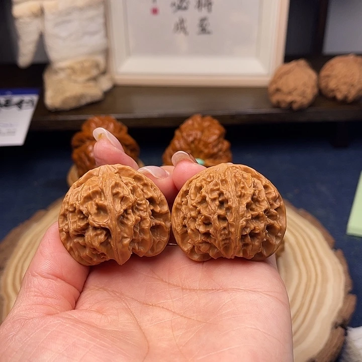 文玩核桃把件苹果园40