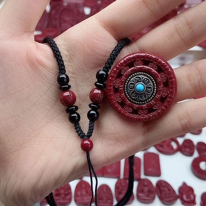 未镶嵌查罗石颈饰