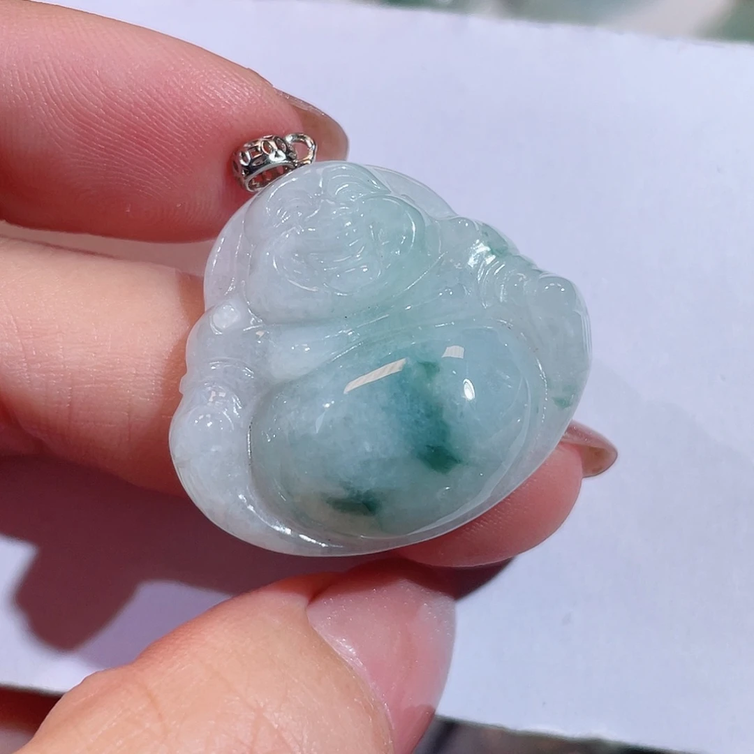 翡翠未镶嵌颈饰佛公