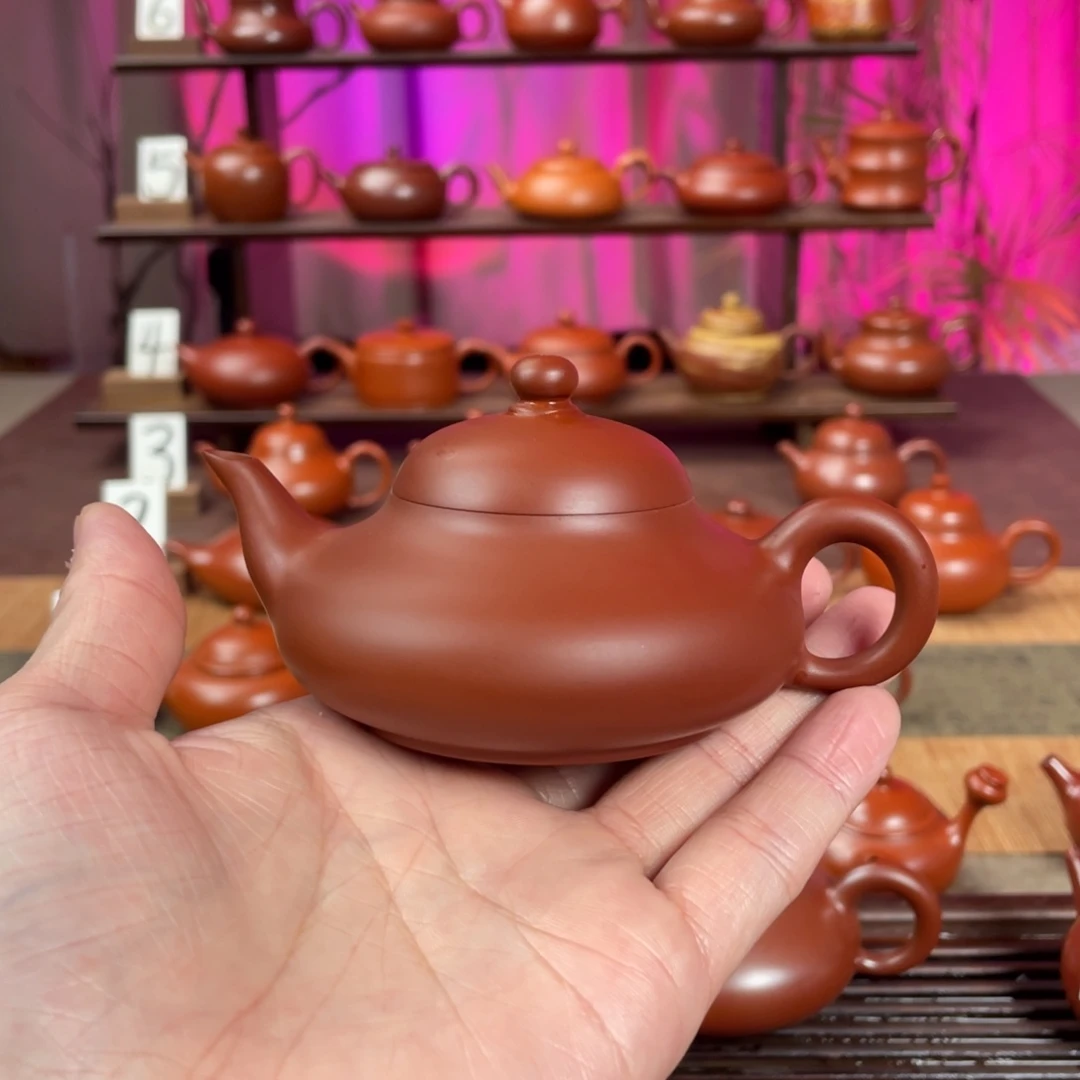 六****紫砂茶壶老朱泥矮梨